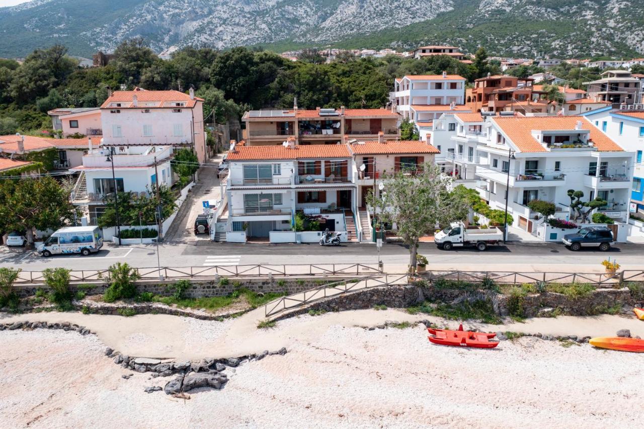 Casa Sulla Spiaggia Cala Gonone Luaran gambar